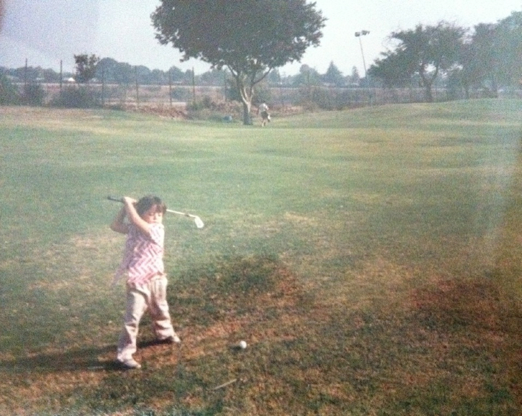 1986-mo-playing-golf-at-age-4