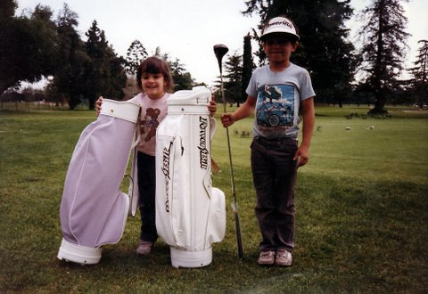 1988-mo-her-brother-on-the-course